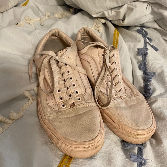 Blush Monochrome Old Skool Vans size 9.5 - Picture 2 of 5